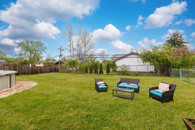 8820 W 85th Place, Justice, IL 60458