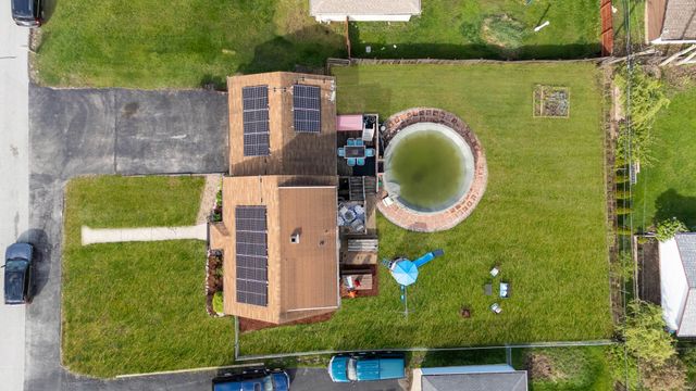 8820 W 85th Place, Justice, IL 60458