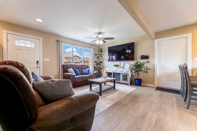 8820 W 85th Place, Justice, IL 60458