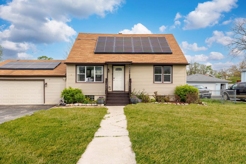 8820 W 85th Place, Justice, IL 60458