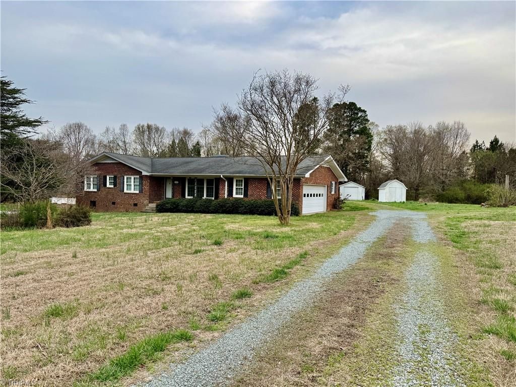 2153 Colony Road, Gibsonville, NC 27249