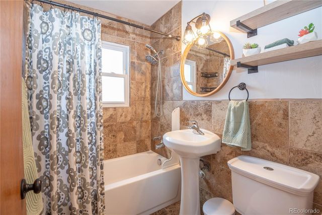 513 26th Avenue Court, Greeley, CO 80634