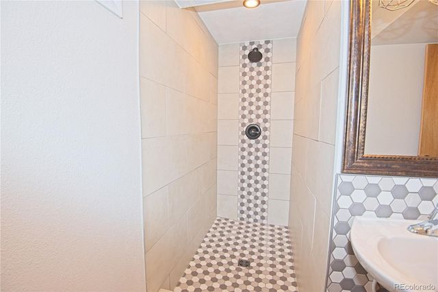 513 26th Avenue Court, Greeley, CO 80634