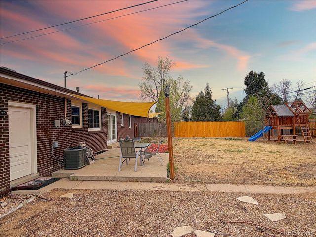 513 26th Avenue Court, Greeley, CO 80634
