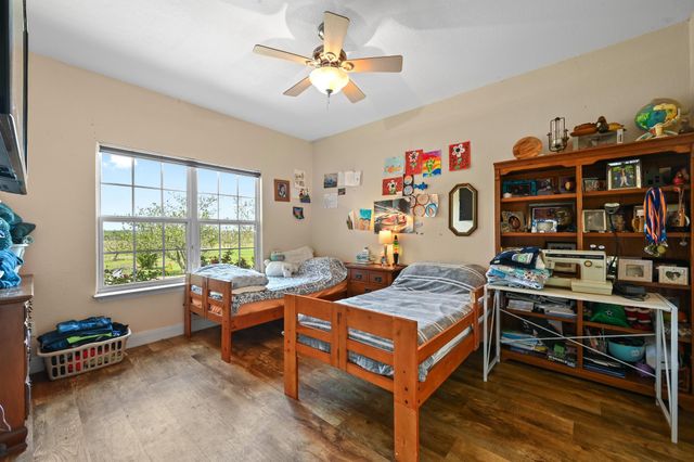 410 Simmons Family Farm RD, Lockhart, TX 78644