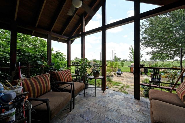 410 Simmons Family Farm RD, Lockhart, TX 78644