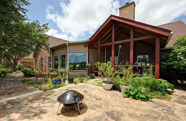 410 Simmons Family Farm RD, Lockhart, TX 78644