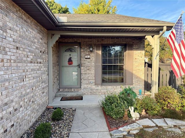 313 Hickory Bend, Belleville, IL 62223