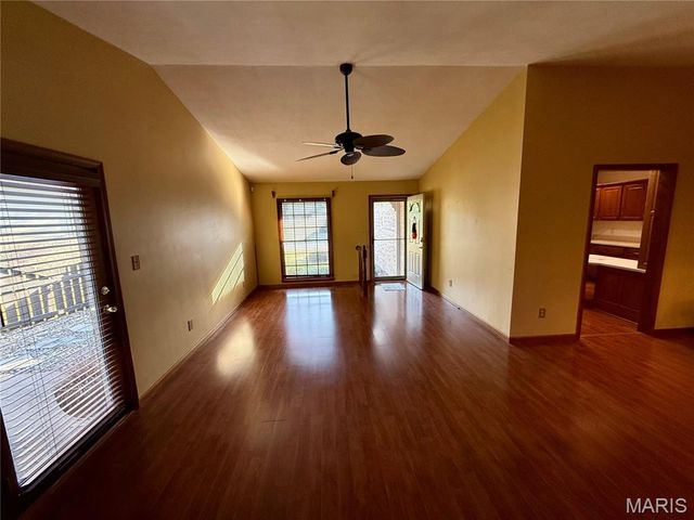 313 Hickory Bend, Belleville, IL 62223