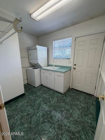 423 W 14TH Street, Tempe, AZ 85281