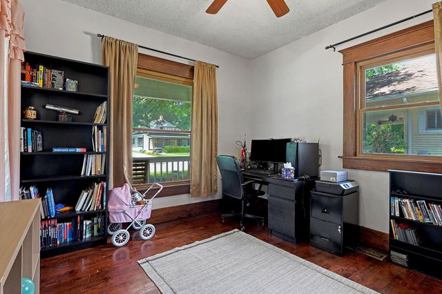 802 N Gilman Ave, Wichita, KS 67203