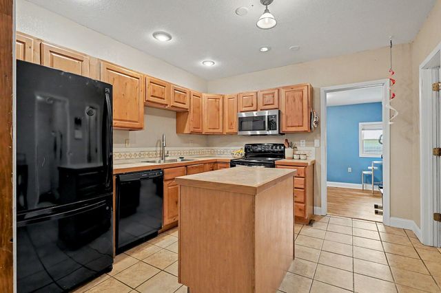 802 N Gilman Ave, Wichita, KS 67203