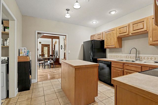 802 N Gilman Ave, Wichita, KS 67203