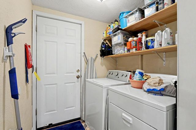 802 N Gilman Ave, Wichita, KS 67203