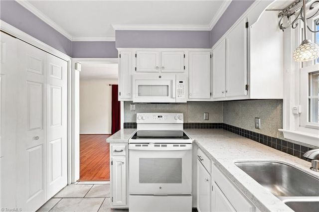 420 Herndon Drive, Winston-salem, NC 27104