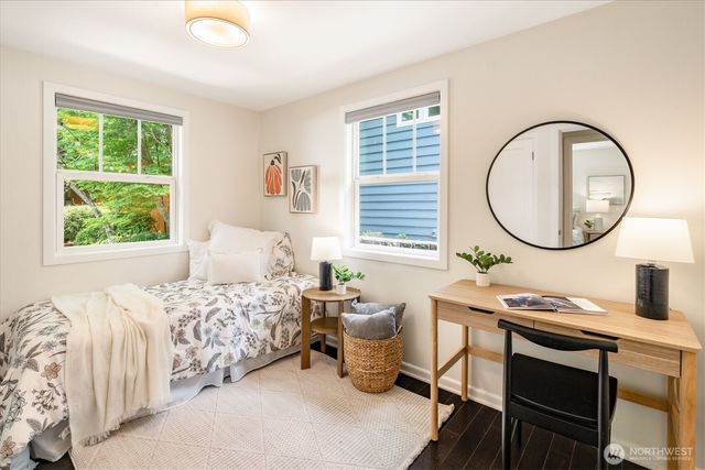 526 N 84th Street, Seattle, WA 98103
