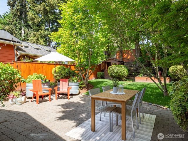 526 N 84th Street, Seattle, WA 98103