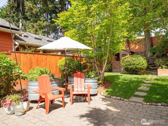 526 N 84th Street, Seattle, WA 98103