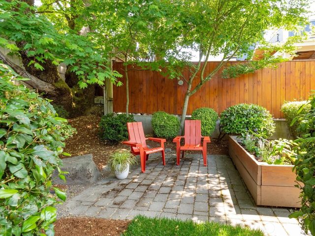 526 N 84th Street, Seattle, WA 98103