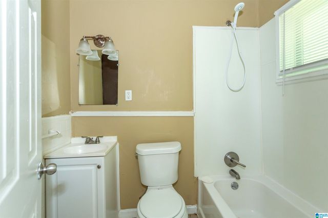 213 MEADOWDALE AVENUE, Birmingham, AL 35215