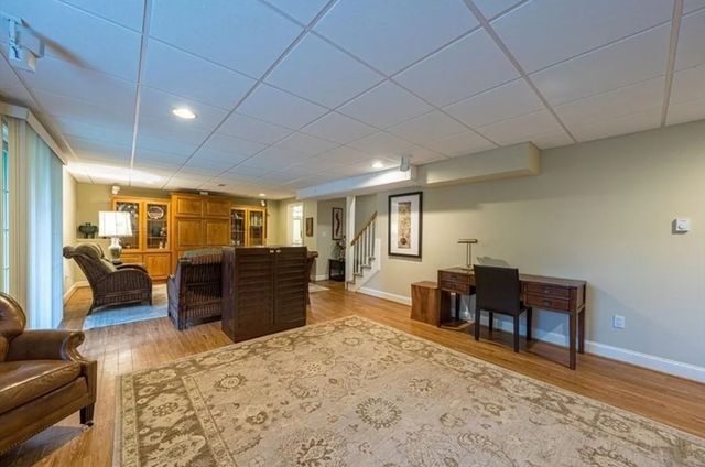 68 Charles Ct 68, Southborough, MA 01772