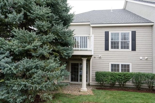 68 Charles Ct 68, Southborough, MA 01772