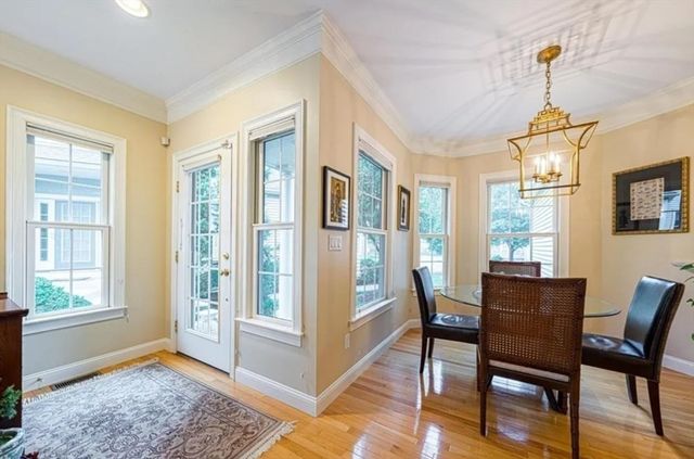 68 Charles Ct 68, Southborough, MA 01772
