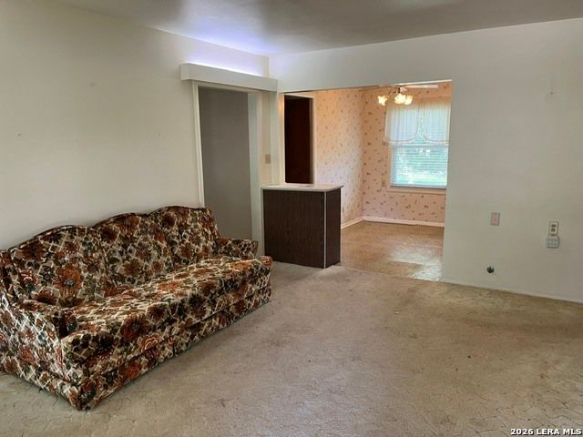 708 Sutton, Pleasanton, TX 78064