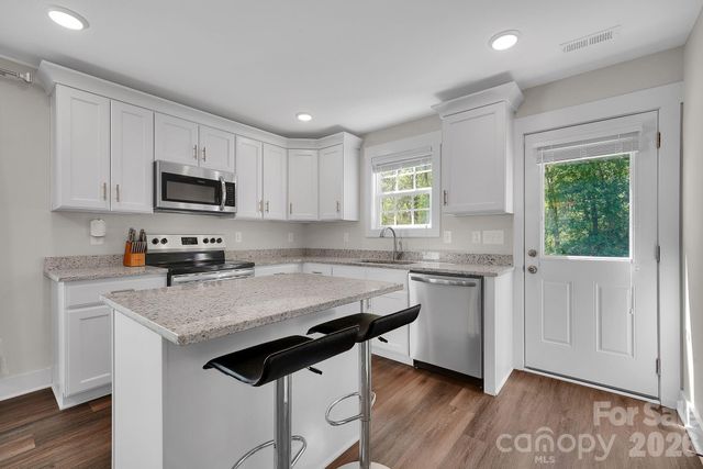 2877 Vale Avenue, Kannapolis, NC 28081