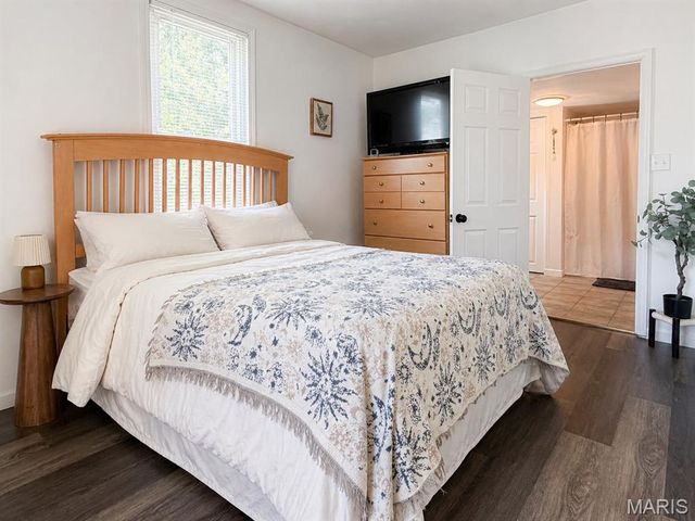 1121 2nd Avenue, Belleville, IL 62220