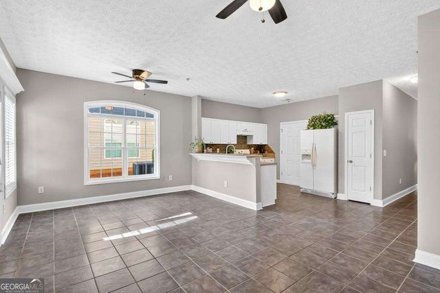 128 Creekwood Drive, Woodstock, GA 30188