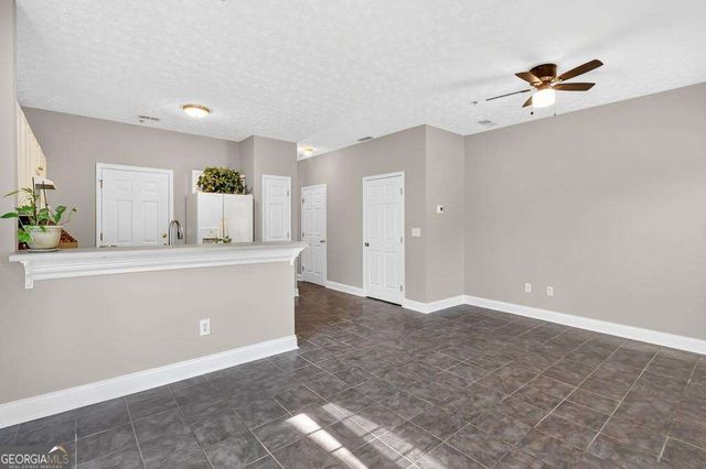 128 Creekwood Drive, Woodstock, GA 30188
