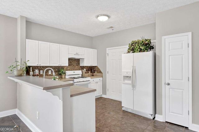 128 Creekwood Drive, Woodstock, GA 30188