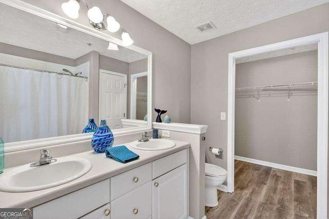 128 Creekwood Drive, Woodstock, GA 30188
