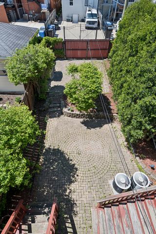 734 S Oakley Boulevard, Chicago, IL 60612