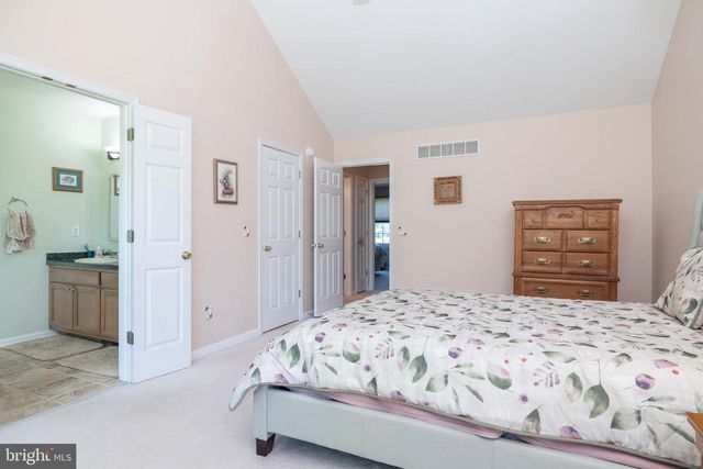 73 N RUNNING BROOK CT, Dover, DE 19904