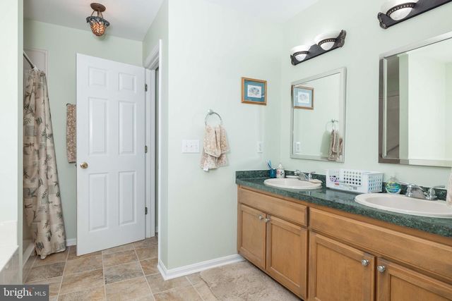 73 N RUNNING BROOK CT, Dover, DE 19904