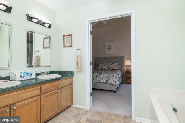 73 N RUNNING BROOK CT, Dover, DE 19904