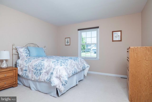 73 N RUNNING BROOK CT, Dover, DE 19904