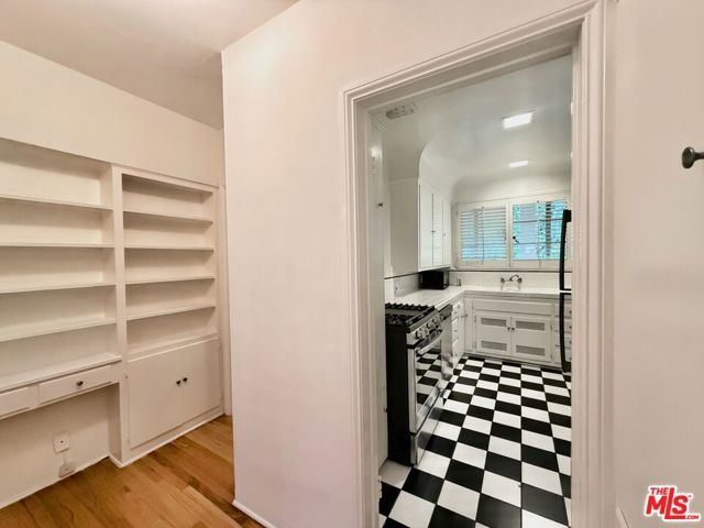 8472 Fountain Avenue, West Hollywood, CA 90069