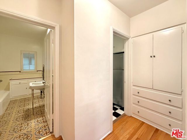 8472 Fountain Avenue, West Hollywood, CA 90069