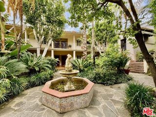 8472 Fountain Avenue, West Hollywood, CA 90069