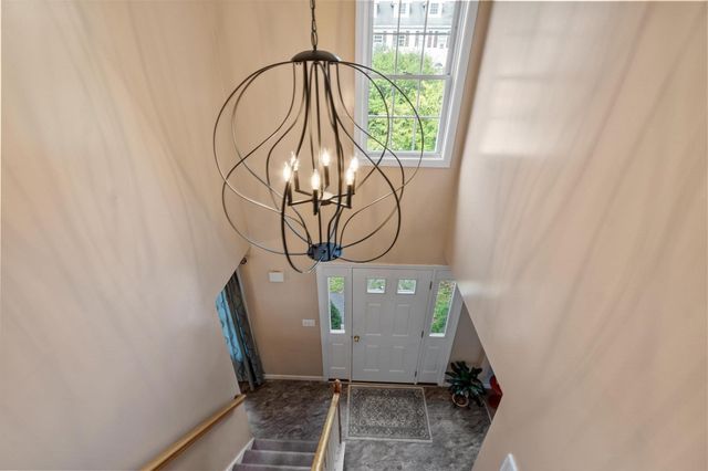 64 Jordans Way, Leominster, MA 01453