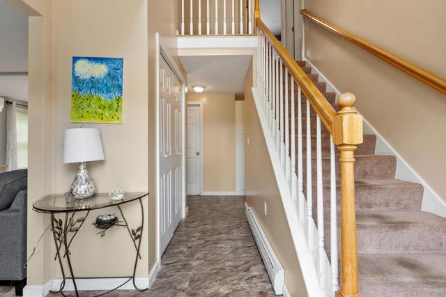 64 Jordans Way, Leominster, MA 01453