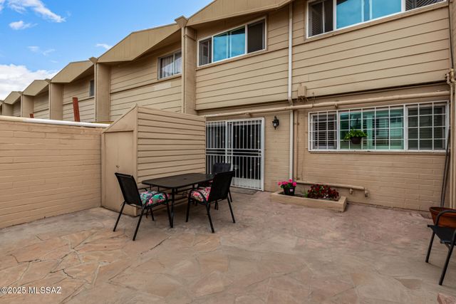 1776 S Palo Verde Ave Apt L4, Tucson, AZ 85713