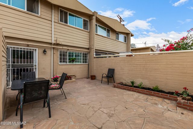 1776 S Palo Verde Ave Apt L4, Tucson, AZ 85713