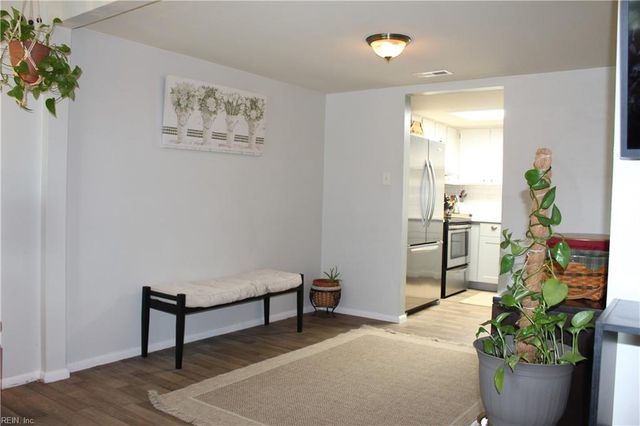 3513 Mountain DR, Virginia Beach, VA 23453