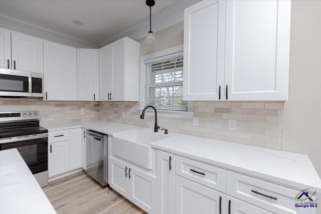 134 Easy Street, Cochran, GA 31014