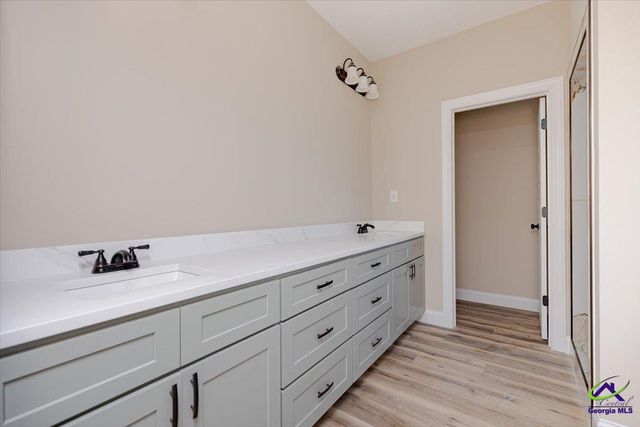 134 Easy Street, Cochran, GA 31014