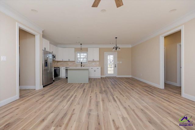 134 Easy Street, Cochran, GA 31014